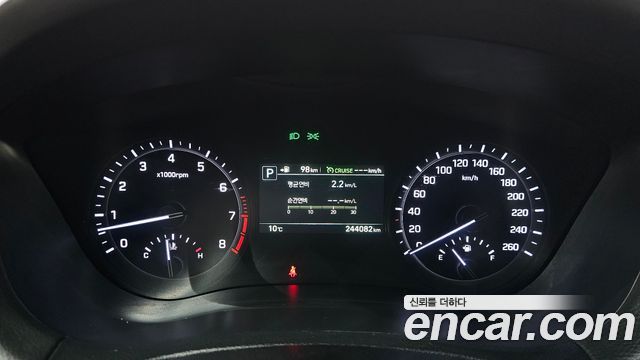 Genesis G80 2018 — photo 8
