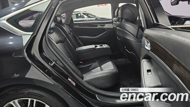 Genesis G80 2018 — photo 12