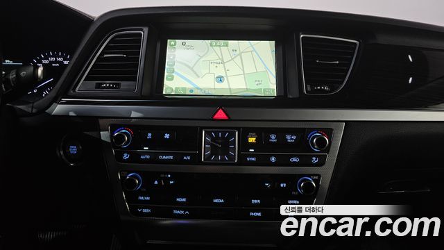 Genesis G80 2018 — photo 15