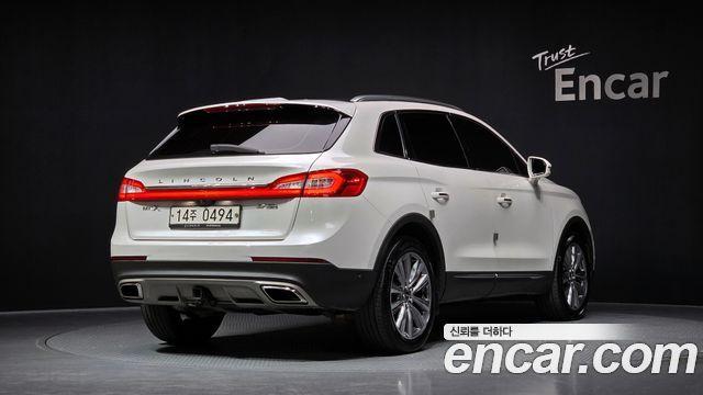 Lincoln MKX 2016 — photo 2