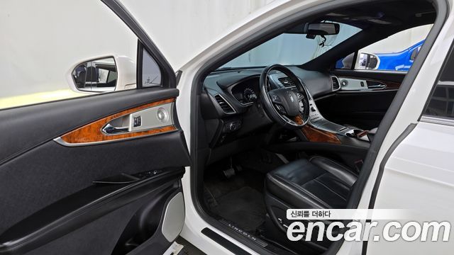 Lincoln MKX 2016 — photo 10