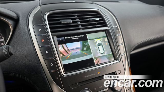 Lincoln MKX 2016 — photo 15