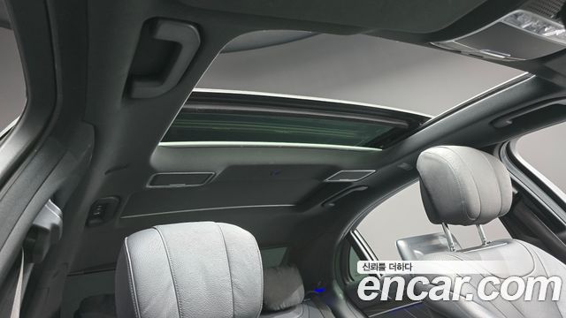 Mercedes-Benz S-Class 2015 — photo 19
