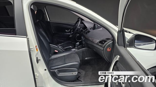 Renault Korea SM3 2012 — photo 12