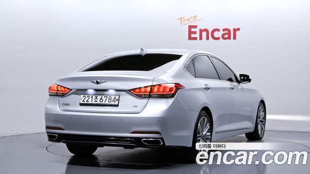 Genesis G80 2017 — photo 2