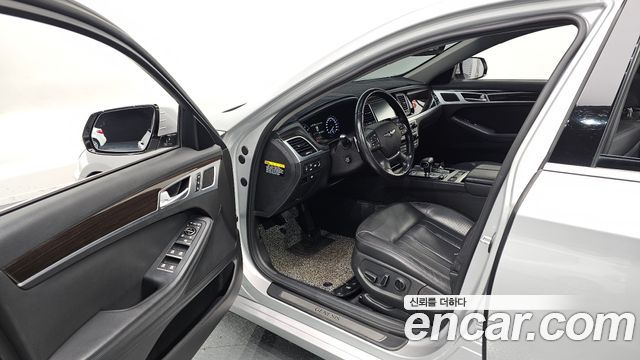 Genesis G80 2017 — photo 11
