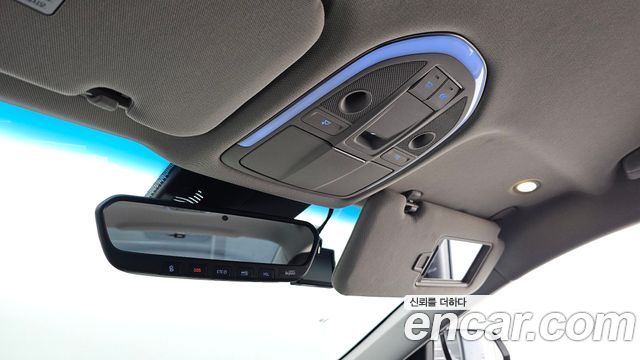 Genesis G80 2017 — photo 15