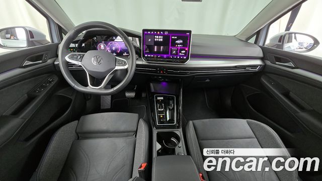 Volkswagen Golf 2025 — photo 7