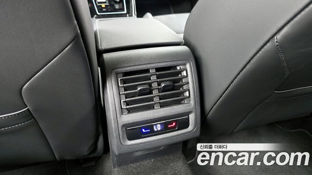 Volkswagen Golf 2025 — photo 19