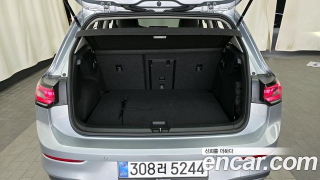 Volkswagen Golf 2025 — photo 20