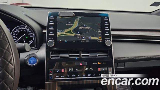 Toyota Avalon 2019 — photo 14