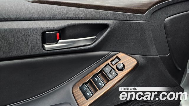 Toyota Avalon 2019 — photo 16