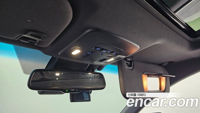 Toyota Avalon 2019 — photo 18