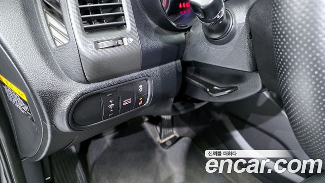 Kia K3 2014 — photo 15