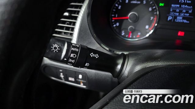 Kia K3 2014 — photo 16