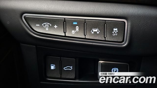 Genesis EQ900 2017 — photo 18