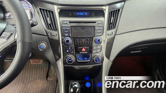 Hyundai Sonata 2013 — photo 15