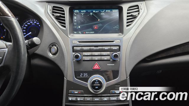 Hyundai Grandeur 2017 — photo 17