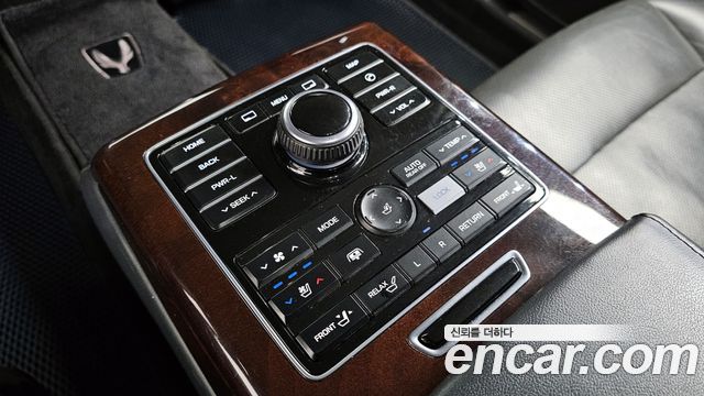 Hyundai Equus 2014 — photo 18