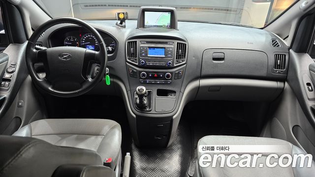 Hyundai Starex 2019 — photo 7