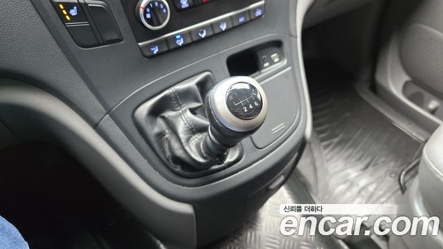 Hyundai Starex 2019 — photo 9