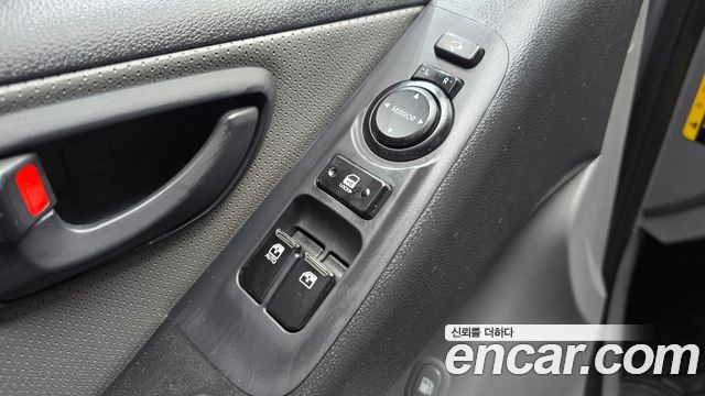 Hyundai Starex 2019 — photo 14