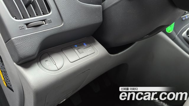 Hyundai Starex 2019 — photo 15