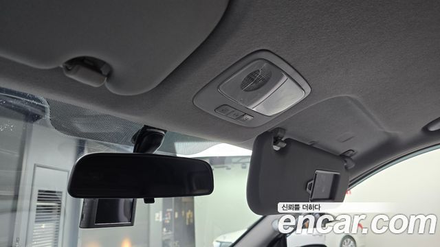 Hyundai Starex 2019 — photo 19