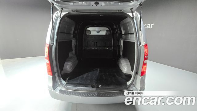 Hyundai Starex 2019 — photo 20