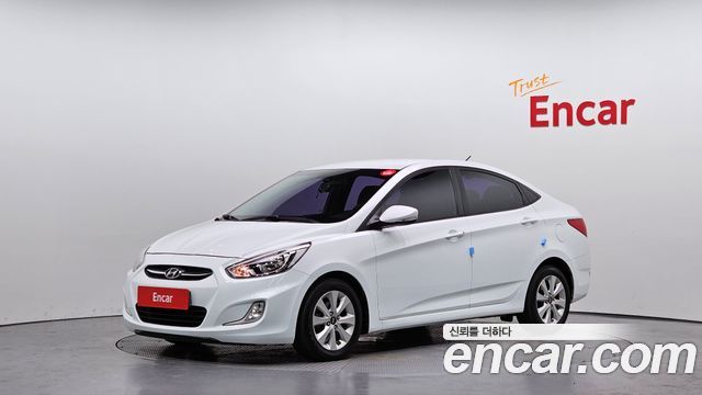 Hyundai Accent 2015 — photo 1