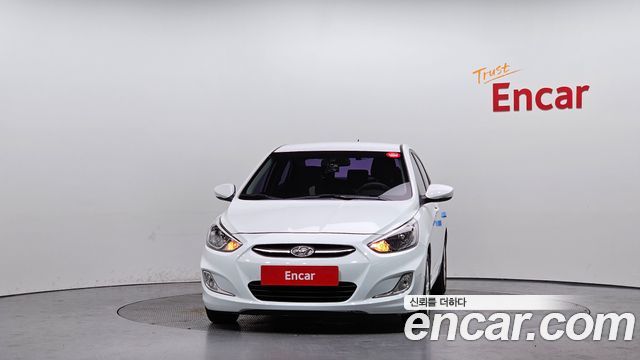 Hyundai Accent 2015 — photo 3