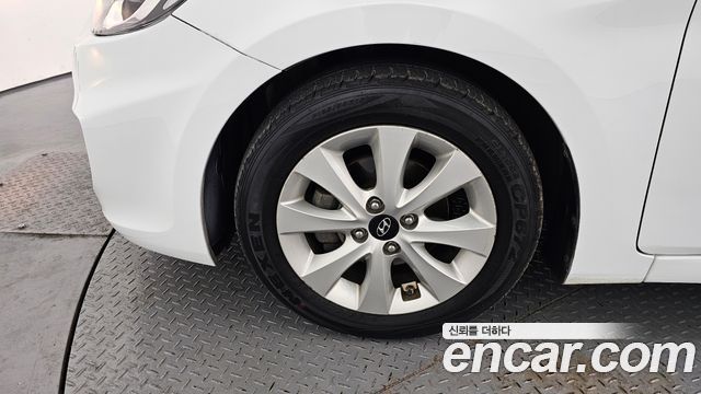 Hyundai Accent 2015 — photo 5