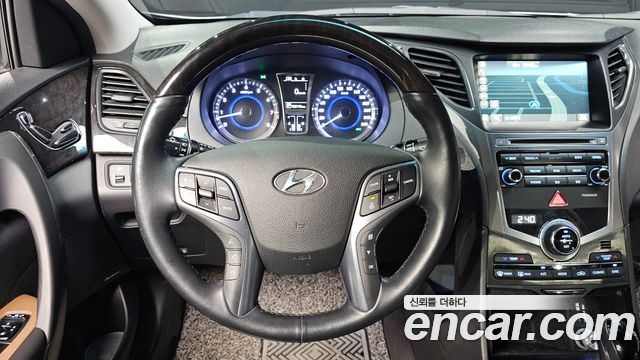 Hyundai Grandeur 2016 — photo 12