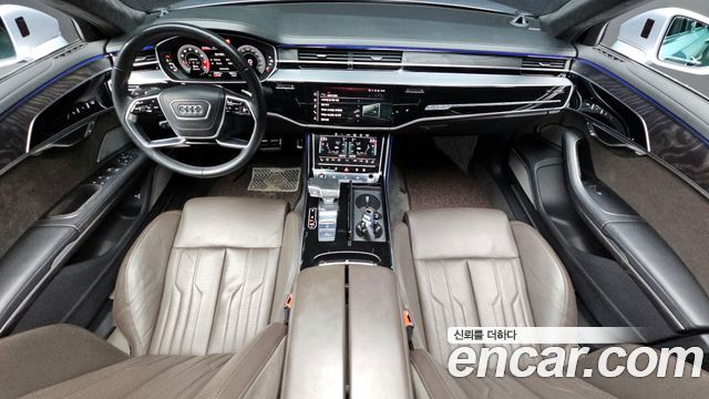 Audi A8 2021 — photo 7