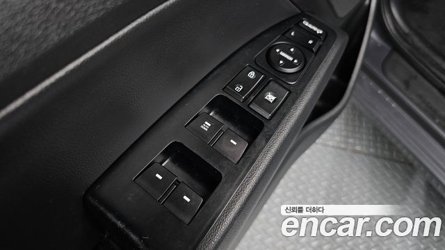 Hyundai AVANTE 2018 — photo 14