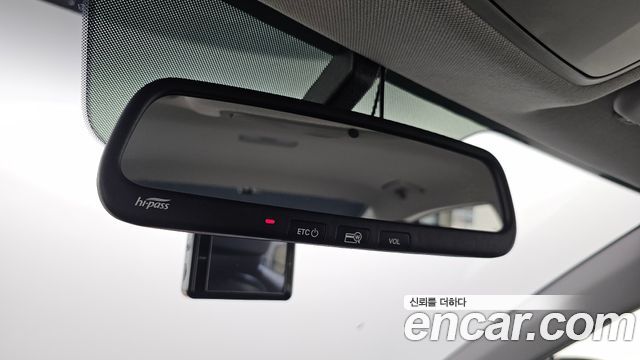 Hyundai AVANTE 2018 — photo 18