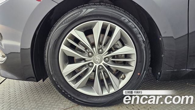 Hyundai Grandeur 2015 — photo 5