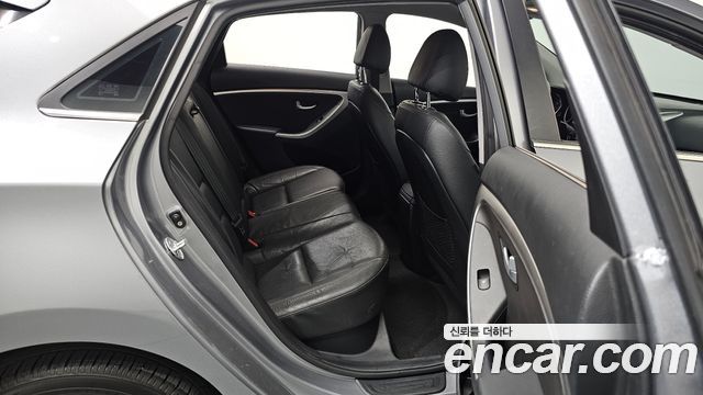 Hyundai i30 2014 — photo 12