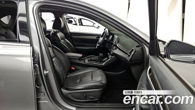 Hyundai Grandeur 2017 — photo 11