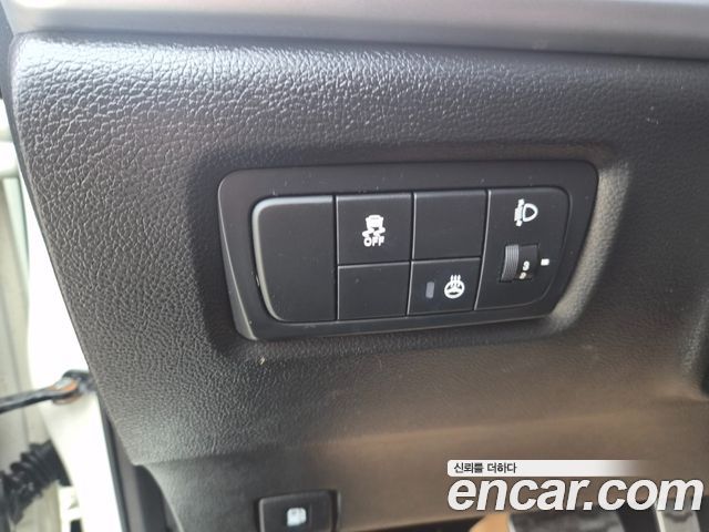 KG Mobility KORANDO 2016 — photo 9