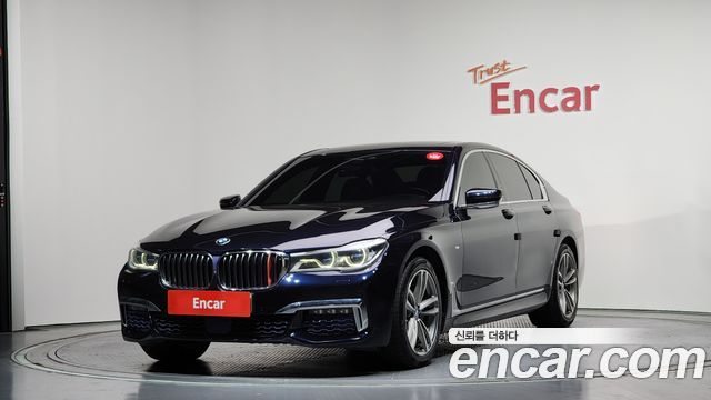 BMW 7-Series 2017 — photo 1