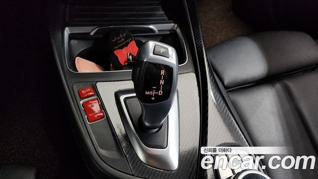 BMW 1-Series 2018 — photo 9