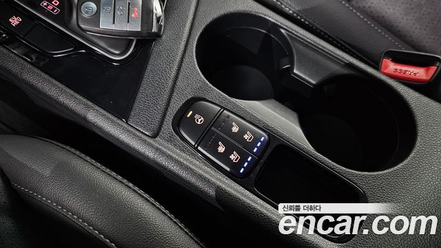 Kia Niro 2018 — photo 18