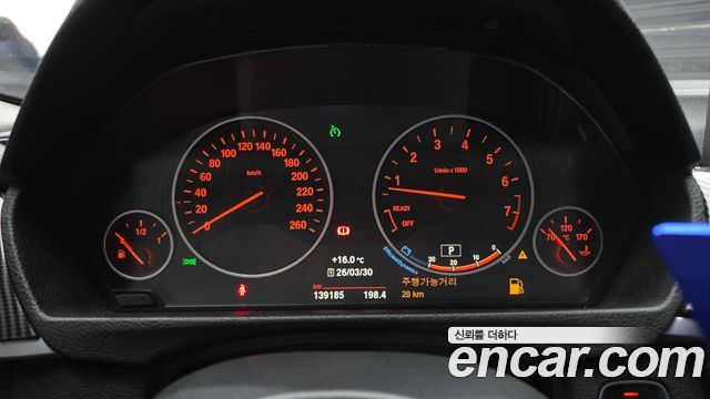 BMW 3-Series 2016 — photo 8