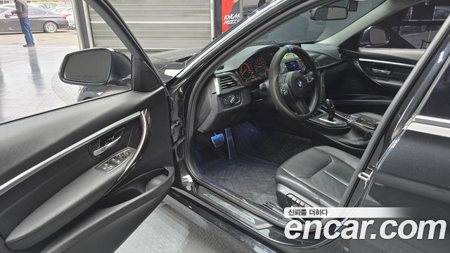 BMW 3-Series 2016 — photo 11
