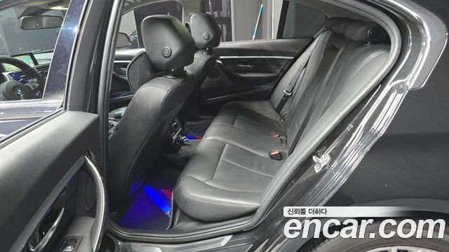 BMW 3-Series 2016 — photo 12