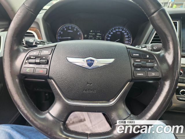 Hyundai Genesis 2015 — photo 19