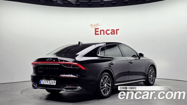 Hyundai Grandeur 2023 — photo 2