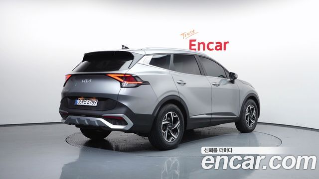 Kia Sportage 2022 — photo 2