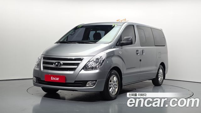 Hyundai Starex 2017 — photo 1